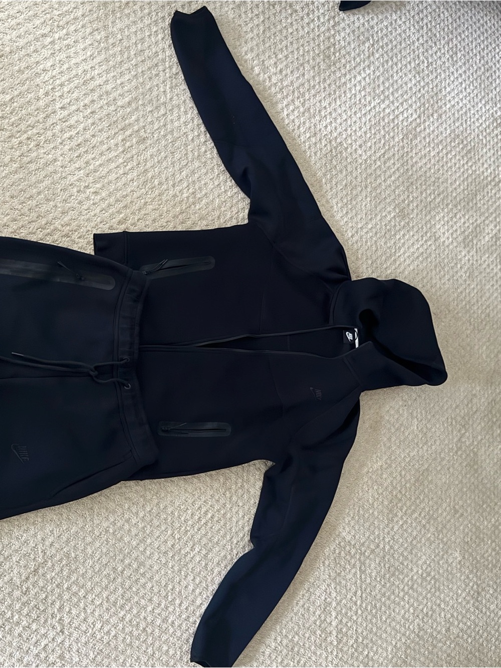 Nike Black Full-Zip Hooded Tech Jacket